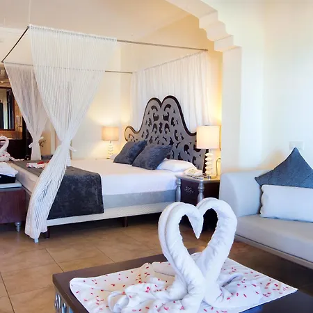 Majestic Colonial Punta Cana (Adults Only) Room photo A bedroom at the hotel