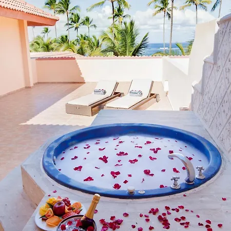 Majestic Colonial Punta Cana (Adults Only) Amenities photo A spa at a resort